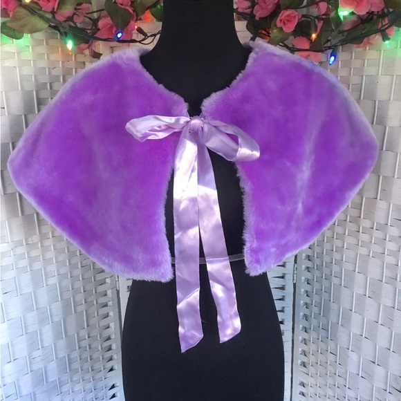 Light Purple Faux Fur Cape Capelet Lavender Lilac Amethyst NWOT - Picture 10 of 16